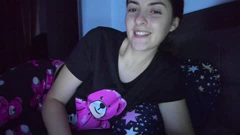 _just_a_simple_girl online show from 3, 12, 2024