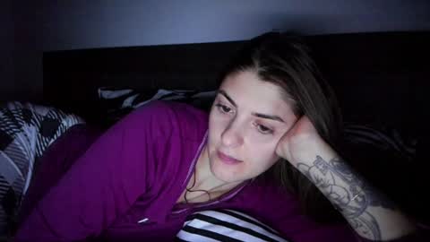 _just_a_simple_girl online show from 12, 12, 2024