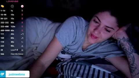 _just_a_simple_girl online show from 7, 5, 2026
