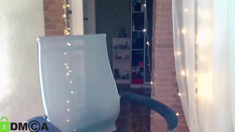  karolina online show from 10, 3, 2025