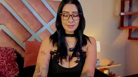 kelly online show from 6, 7, 2026