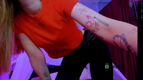 _kellykitten_ online show from 7, 5, 2026