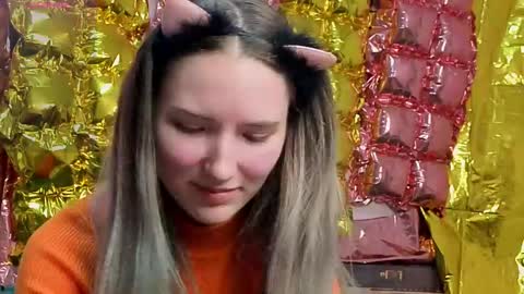 _kikiclark_ online show from 22, 4, 2026
