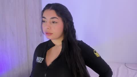 Snapshot of _kimtorres_1 chatting on 10, 5, 2026 _kimtorres_1 online show from 10, 5, 2026