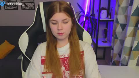 Snapshot of _kirieshka chatting on 8, 12, 2024 Molly Emily online show from 8, 12, 2024