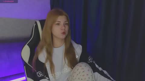 Snapshot of _kirieshka chatting on 14, 10, 2025 Molly Emily online show from 14, 10, 2025