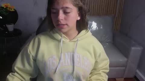 Snapshot of _kitten_1 chatting on 4, 3, 2026 _kitten_1 online show from 4, 3, 2026