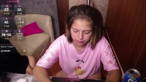 Snapshot of _kitten_1 chatting on 17, 3, 2026 _kitten_1 online show from 17, 3, 2026