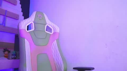 kitty online show from 4, 2, 2025