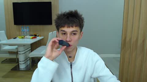 Snapshot of _kurt chatting on 12, 12, 2024 Kurt online show from 12, 12, 2024