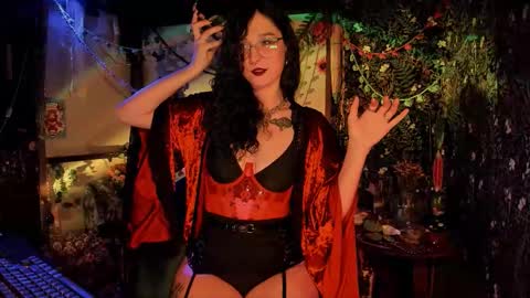 Lady Luna online show from 16, 10, 2025