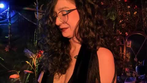 Lady Luna online show from 3, 3, 2026