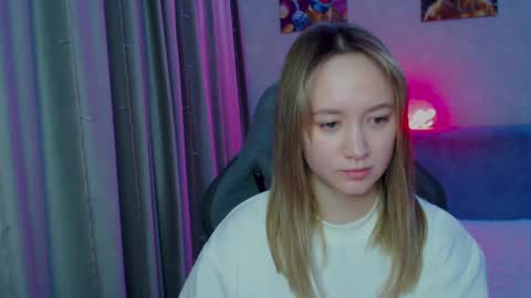 _lalune_ online show from 18, 1, 2025