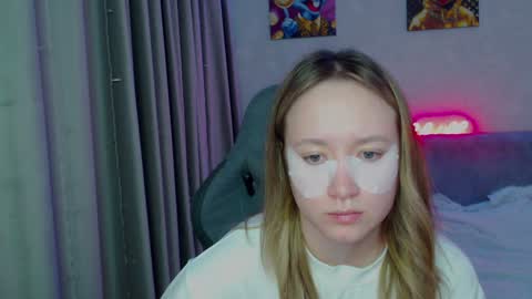 _lalune_ online show from 24, 1, 2025