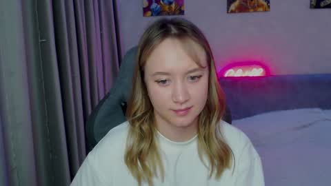 _lalune_ online show from 25, 1, 2025