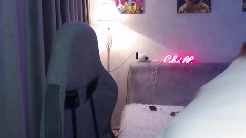 _lalune_ online show from 18, 11, 2025