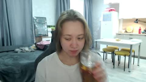 _lalune_ online show from 4, 5, 2026