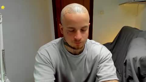 Layne online show from 24, 6, 2026