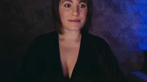 Snapshot of _letty_ chatting on 6, 2, 2025 Letty online show from 6, 2, 2025