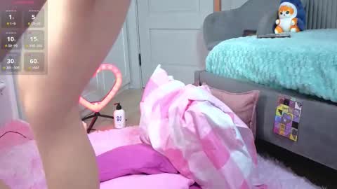 Snapshot of _lollyypop_ chatting on 9, 2, 2026 Emma online show from 9, 2, 2026