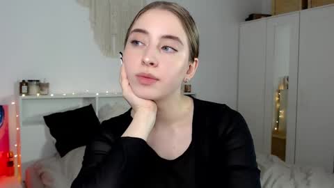 Snapshot of _loveliness_ chatting on 30, 1, 2025 Amanda  mandy online show from 30, 1, 2025