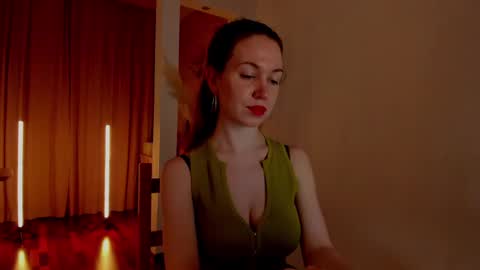 Alice online show from 25, 2, 2025