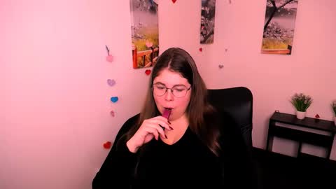 Mary online show from 24, 10, 2025