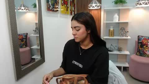 Snapshot of _lucy_grey chatting on 3, 6, 2026 Lucy online show from 3, 6, 2026