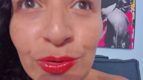 Snapshot of _luna__sweet_ chatting on 25, 9, 2025  luna  sweet  online show from 25, 9, 2025