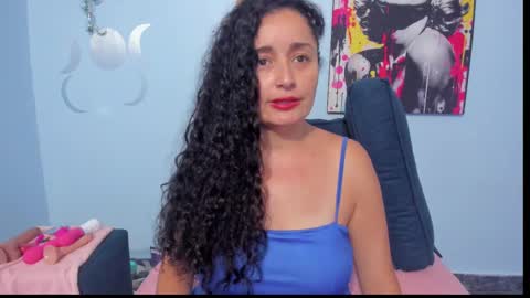 Snapshot of _luna__sweet_ chatting on 4, 10, 2025  luna  sweet  online show from 4, 10, 2025