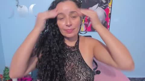 Snapshot of _luna__sweet_ chatting on 21, 10, 2025  luna  sweet  online show from 21, 10, 2025