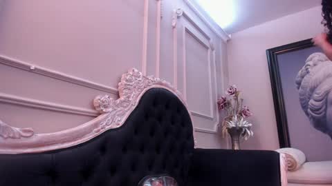  Luna  online show from 12, 12, 2024