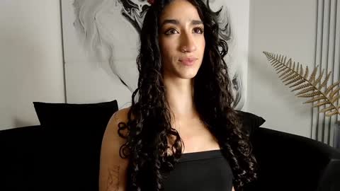  Luna  online show from 31, 1, 2025