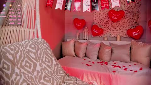  Luna  online show from 14, 2, 2025