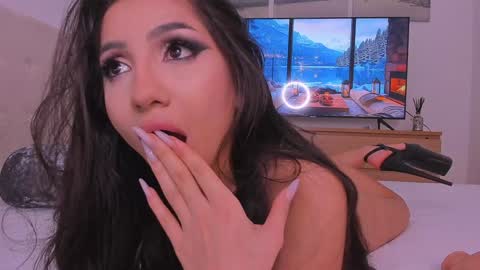 Lynna online show from 24, 1, 2025