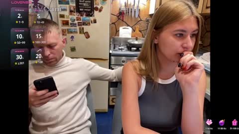 Snapshot of _magic_kis chatting on 19, 11, 2025 _magic_kis online show from 19, 11, 2025