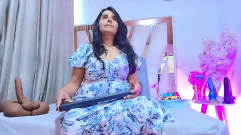 _marcela__ online show from 18, 11, 2025