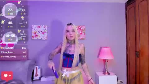 Snapshot of _mariangel1 chatting on 18, 6, 2026 _mariangel1 online show from 18, 6, 2026