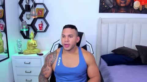 Snapshot of _matthew_santos_ chatting on 16, 9, 2025 _matthew_santos_ online show from 16, 9, 2025