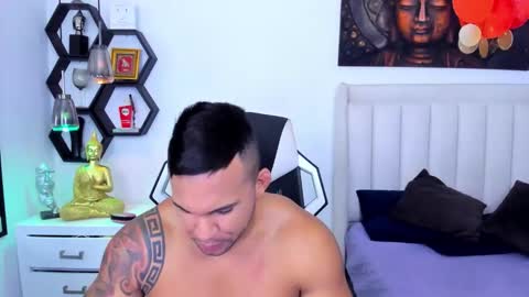 Snapshot of _matthew_santos_ chatting on 17, 9, 2025 _matthew_santos_ online show from 17, 9, 2025