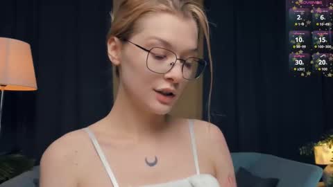 Elva and Kate  online show from 8, 11, 2025