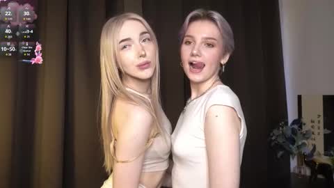 Elva and Kate  online show from 20, 12, 2025