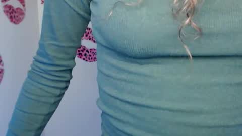 Snapshot of _megasta chatting on 4, 11, 2025 Susie online show from 4, 11, 2025