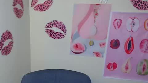 Snapshot of _megasta chatting on 27, 11, 2025 Susie online show from 27, 11, 2025