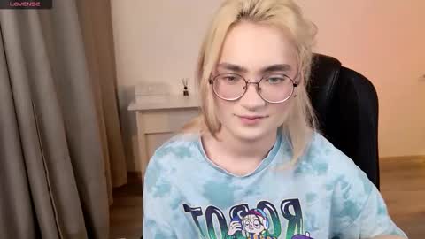 _meow_neko_ online show from 15, 3, 2026