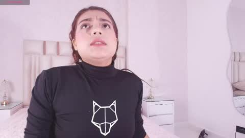 Mia  online show from 4, 5, 2026