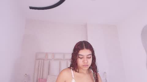 Mia  online show from 25, 6, 2026