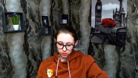 Snapshot of _miraterri_ chatting on 19, 2, 2025 Mira online show from 19, 2, 2025