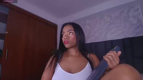 Mishell online show from 25, 10, 2025