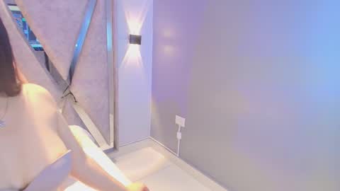 Snapshot of _mishell22 chatting on 4, 3, 2026 _mishell22 online show from 4, 3, 2026